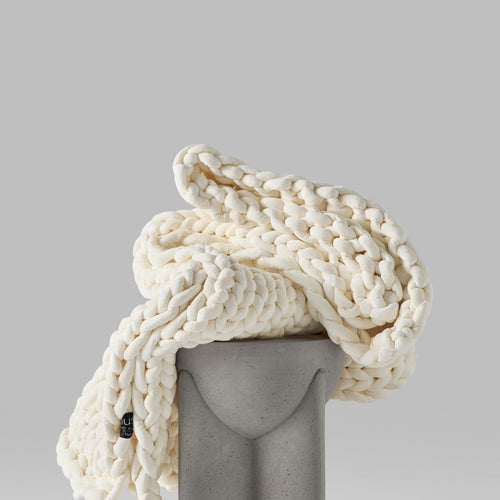 Chunky Knit Weighted Blanket UK 7kg - Luxury Hand-Woven Throw, Cosy Textured Blanket, Deep Sleep Anxiety Relief