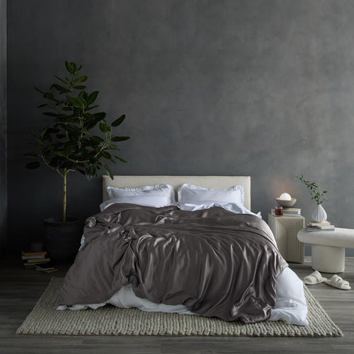 Cooling Weighted Blanket UK 6.8kg - Bamboo Blanket, Temperature Regulating, Breathable Glass Beads